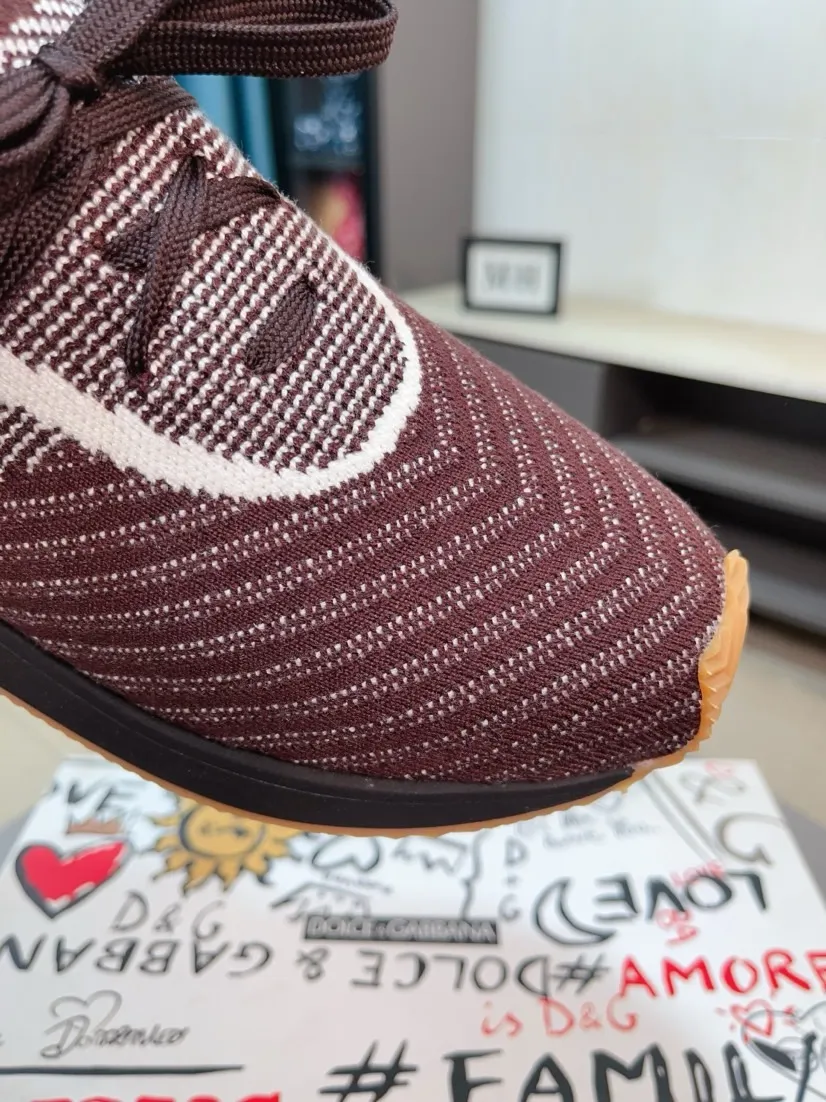 Men's shoes 💰400🌹🌹"Dolce & Gabbana DG" original imported flying weave ➕ sheepskin lining, light, comfortable and versatile, original special outsole 🔥favored by trendy men. Welcome to compare quality 🔥exquisite luxury, super A level! Version comparison, no difference at all! Code number 36-46